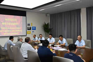 錢總與公司相關(guān)領(lǐng)導(dǎo)陪同迪斯美TM總等一行五人考察